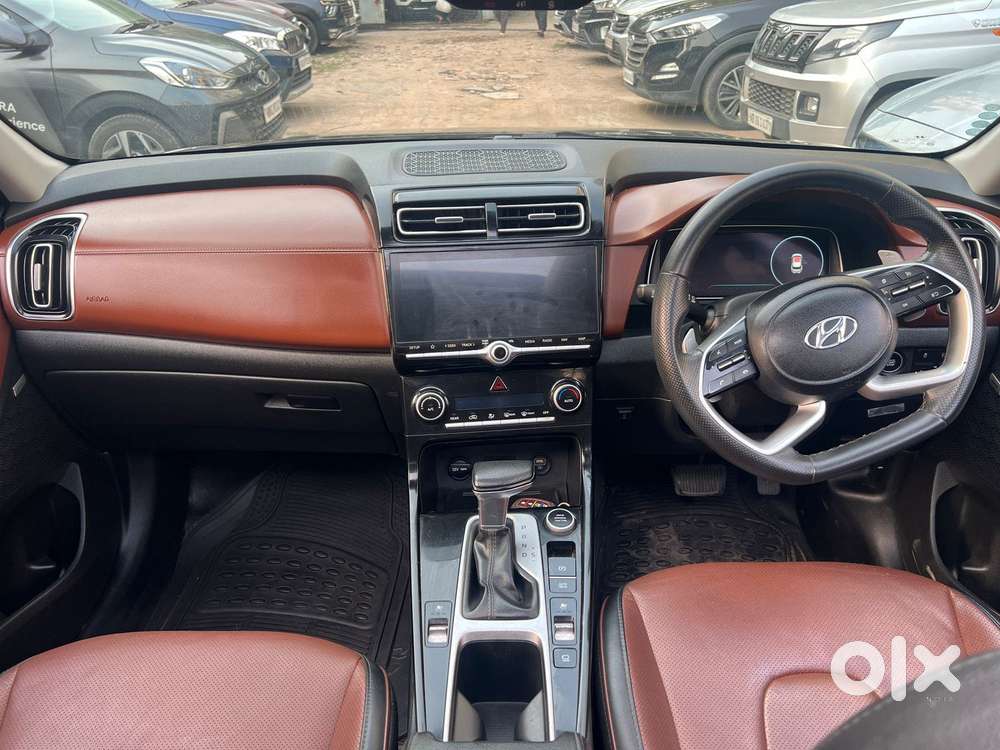 Hyundai Alcazar 2.0 Signature (o) Petrol At 6 Str Dual Tone, 2021, P..