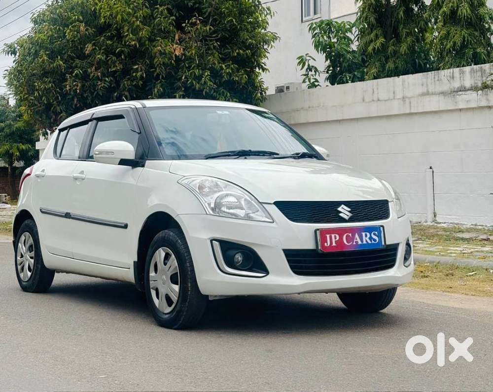Maruti Suzuki Swift Vxi + Manual, 2017, Petrol