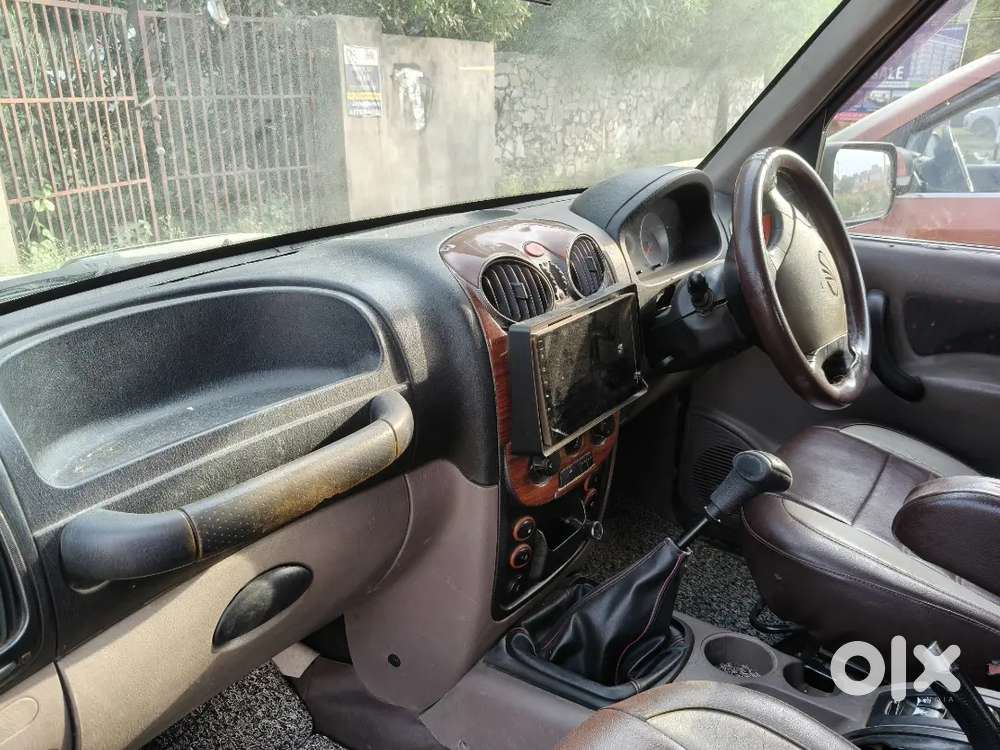 Mahindra Scorpio 2011 Variant
