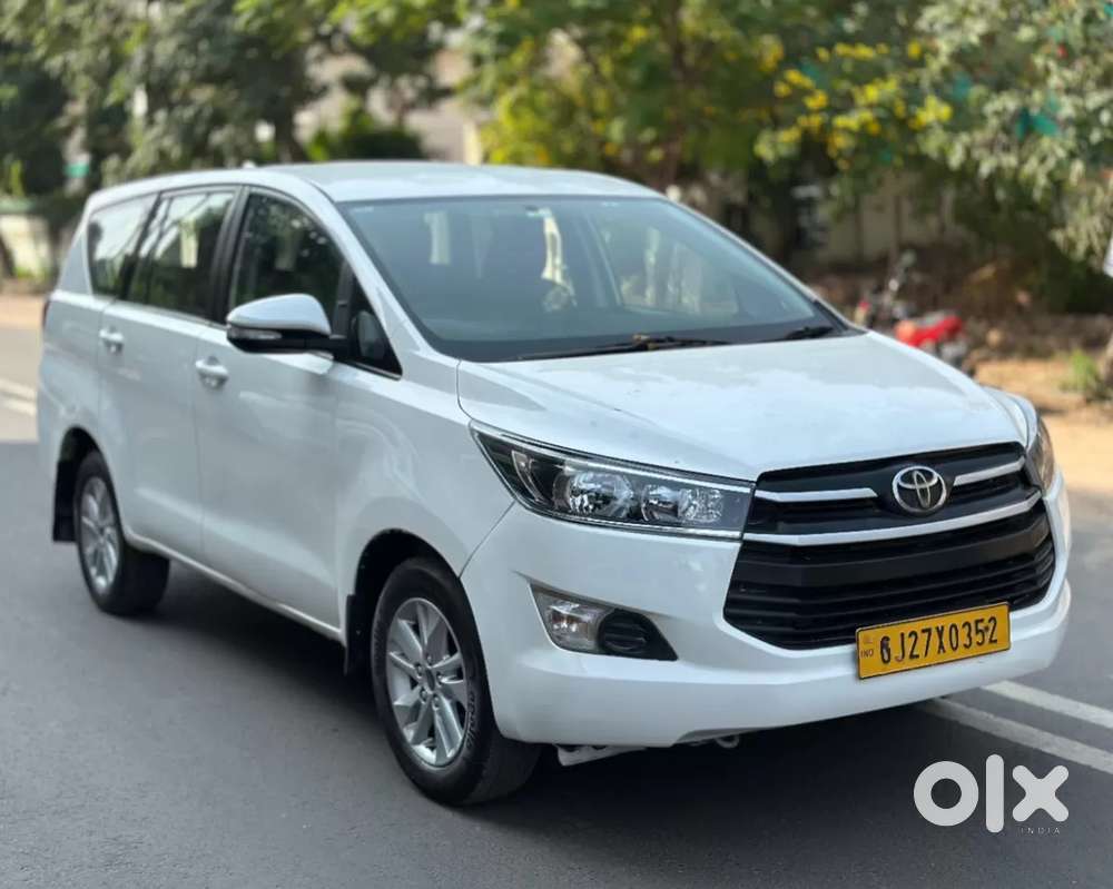 Toyota Innova Crysta [2020-ongoing] 2.4 Gx 8 Str, 2017, Diesel