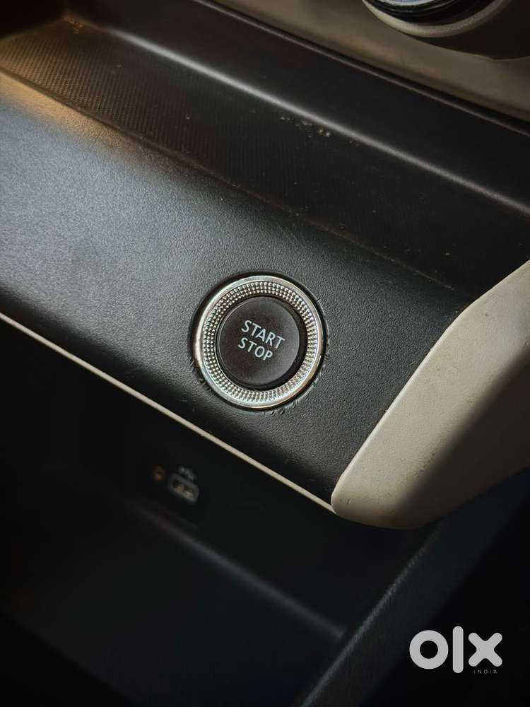 Renault Triber Rxz, 2021, Petrol