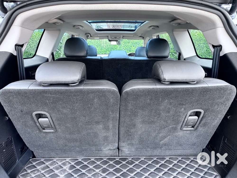 Mahindra Xuv700 2.2 Ax 7 Diesel At Luxury Pack Str, 2025, Diesel