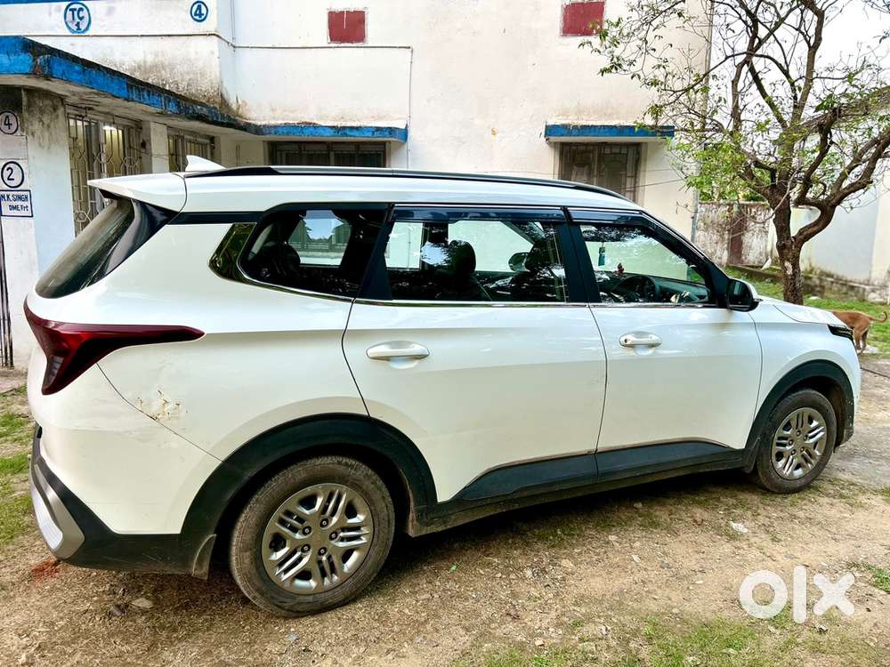 Kia Carens Petrol 2023