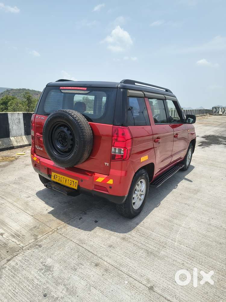 Mahindra Tuv 300