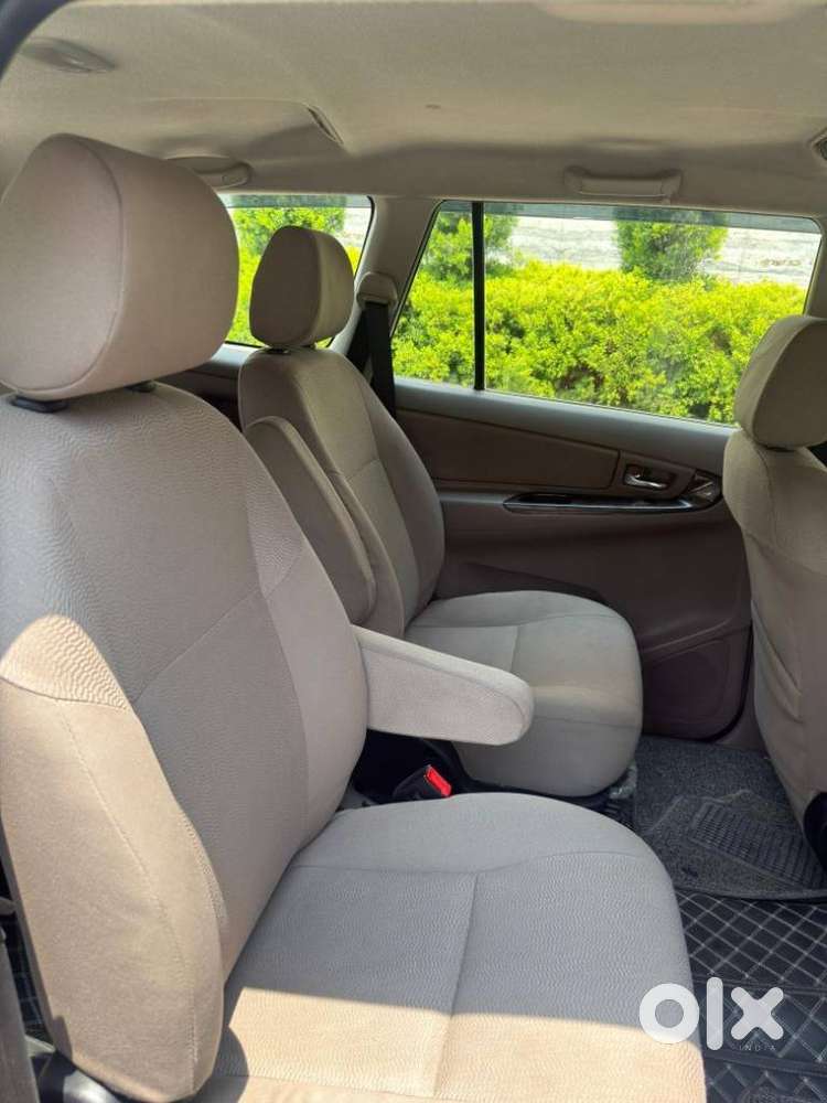Toyota Innova 2.5 V 7 Str, 2015, Diesel