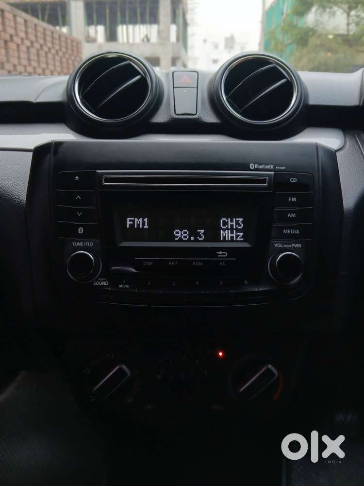 Maruti Suzuki Swift Vxi + Manual, 2018, Petrol
