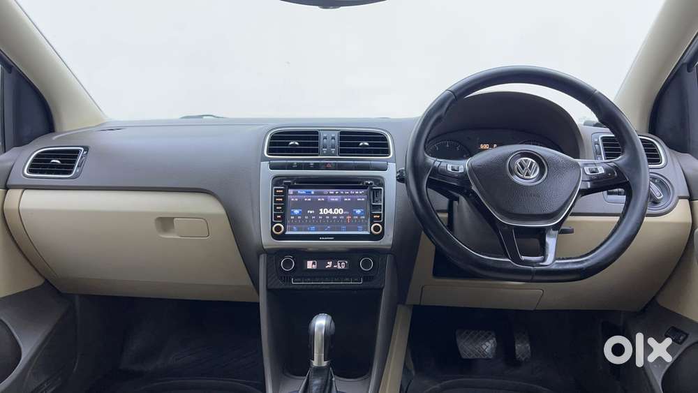 Volkswagen Vento Petrol Highline, 2016, Petrol