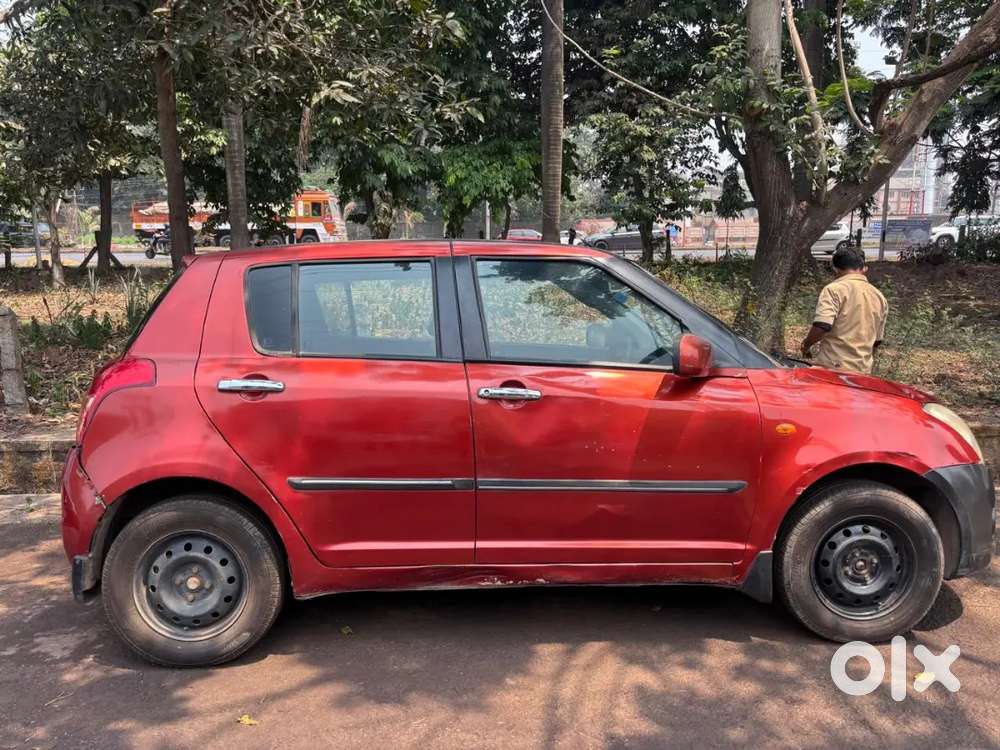 Maruti Suzuki Swift 2011 Model Diesel Well Maintained