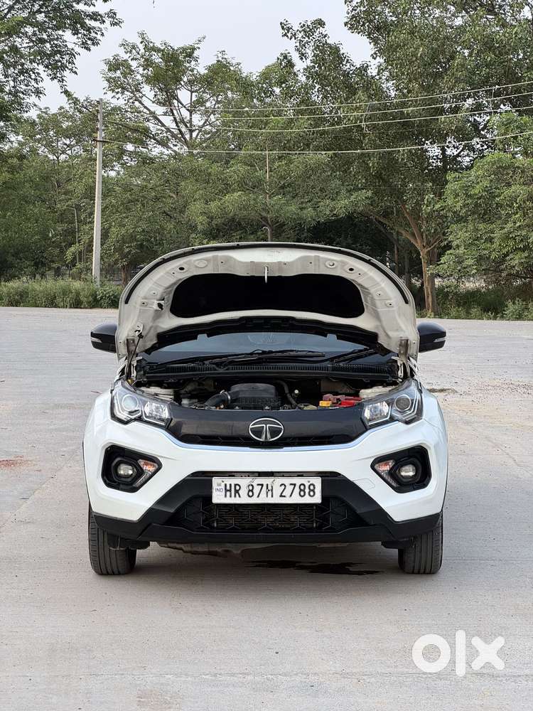 Tata Nexon 1.2 Revotron Xt, 2022, Petrol