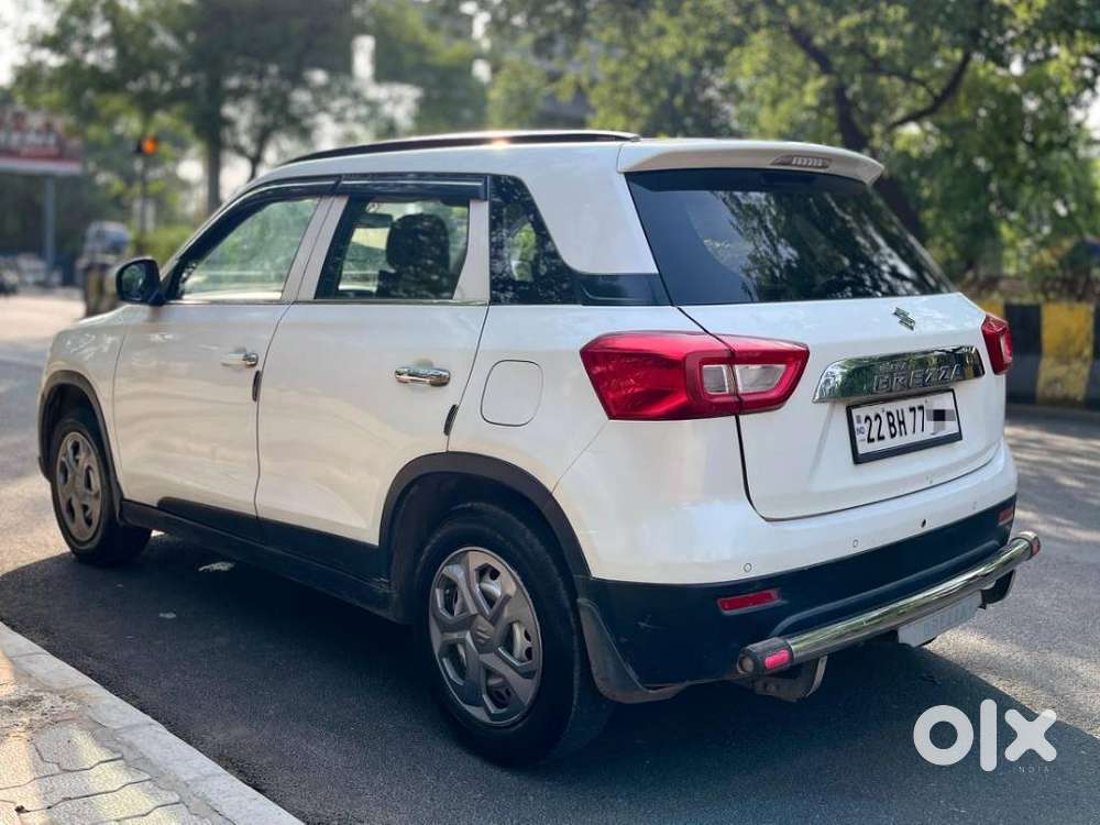 Maruti Suzuki Brezza 1.5 Lxi Cng, 2022, Cng & Hybrids