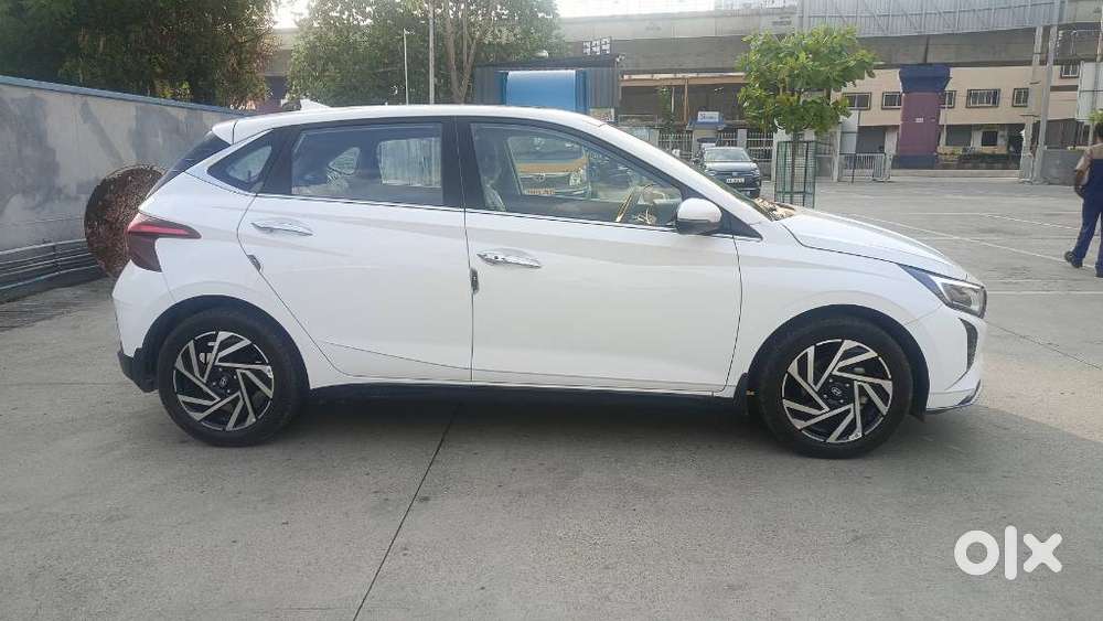 Hyundai I20 Asta (o) 1.2 Mt, 2025, Petrol