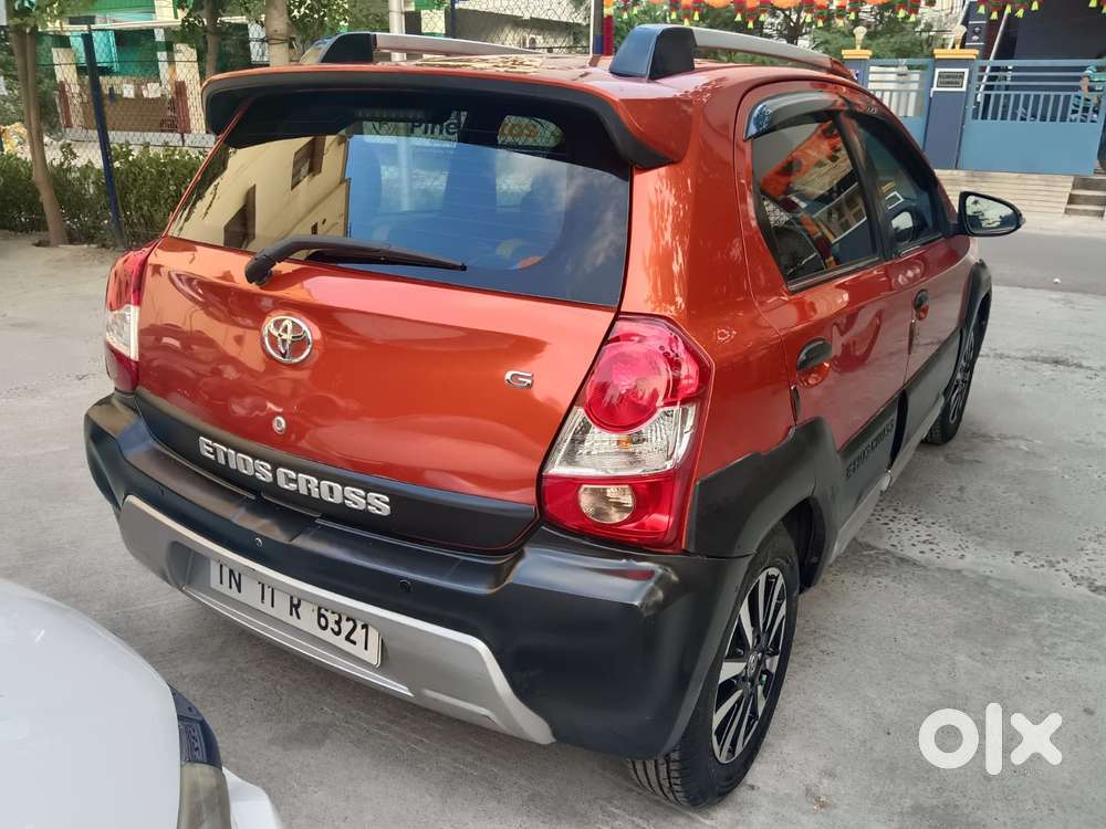 Toyota Etios Cross 1.2l G, 2016, Petrol