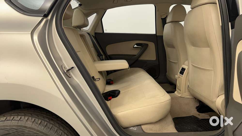 Volkswagen Vento Petrol Highline, 2014, Petrol