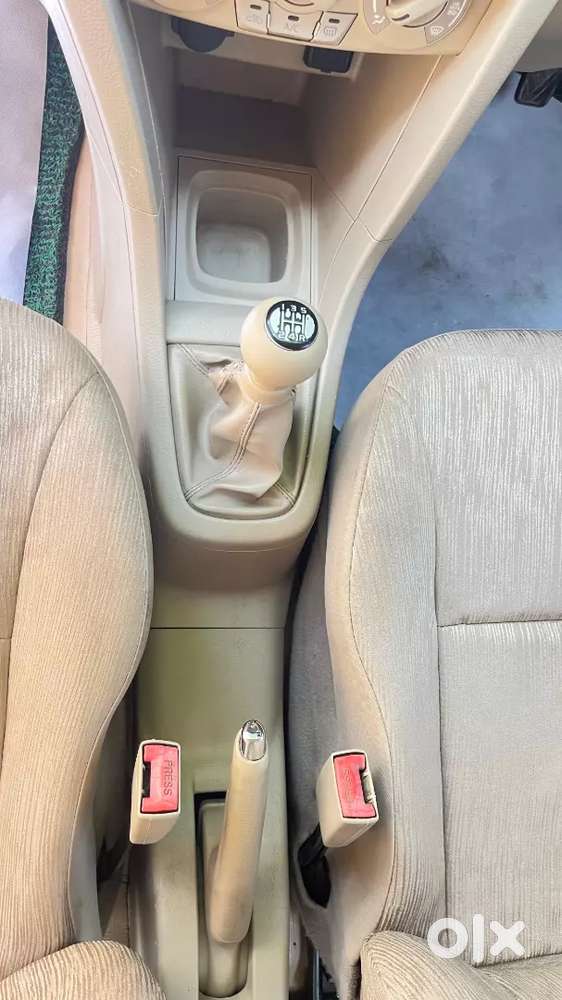 Maruti Suzuki Ertiga 2013 Diesel Zdi Well Maintained