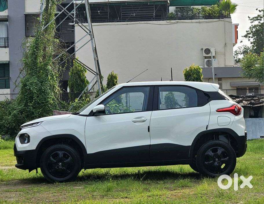 Tata Punch Accomplished, 2021, Petrol