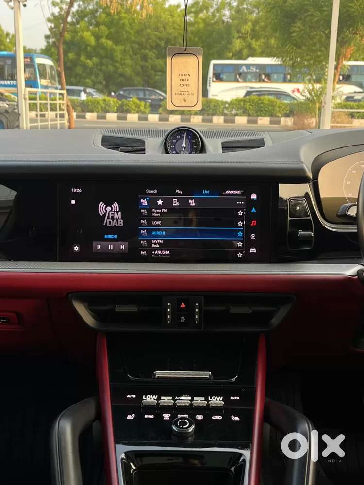 Porsche Cayenne, 2024, Petrol