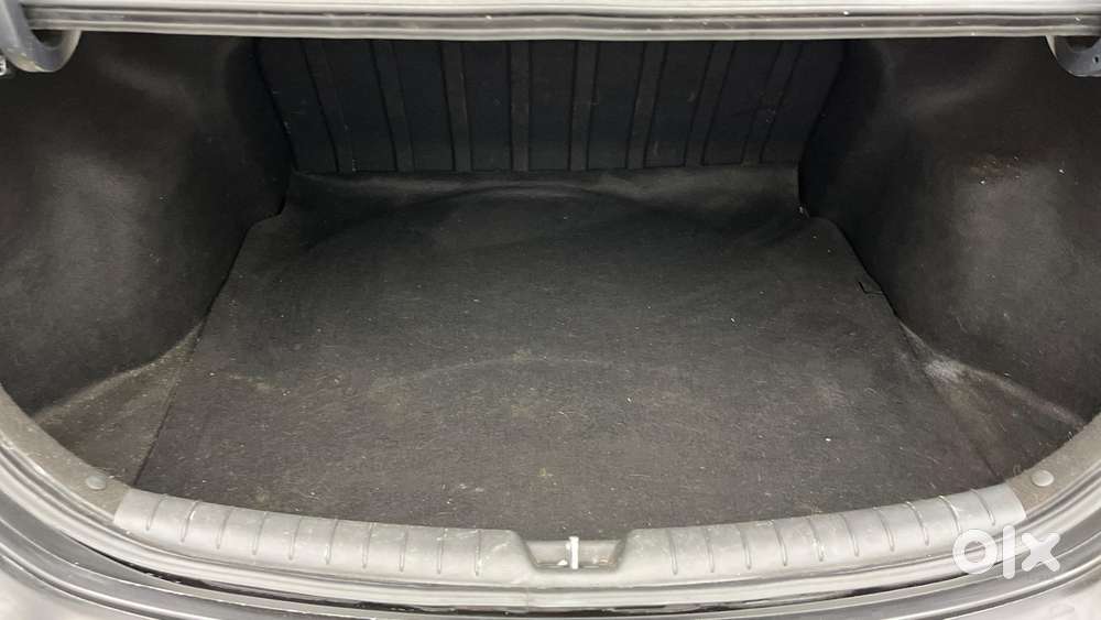 Hyundai Verna 1.6 Sx (o) Vtvt, 2018, Petrol