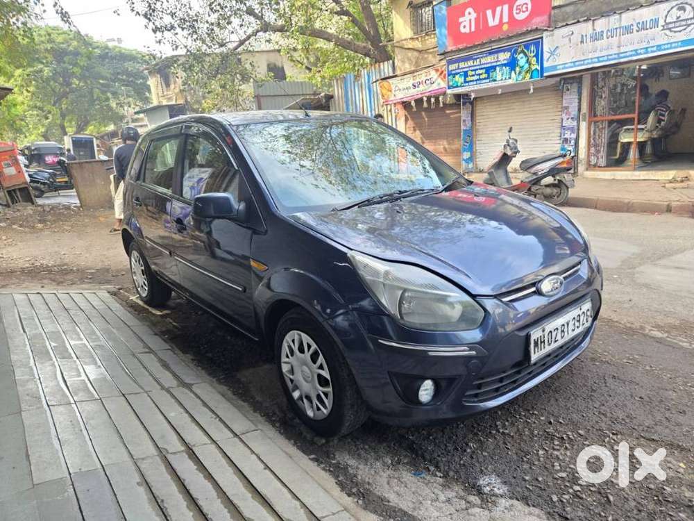 Ford Figo 2010-2012 Petrol Titanium, 2010, Petrol