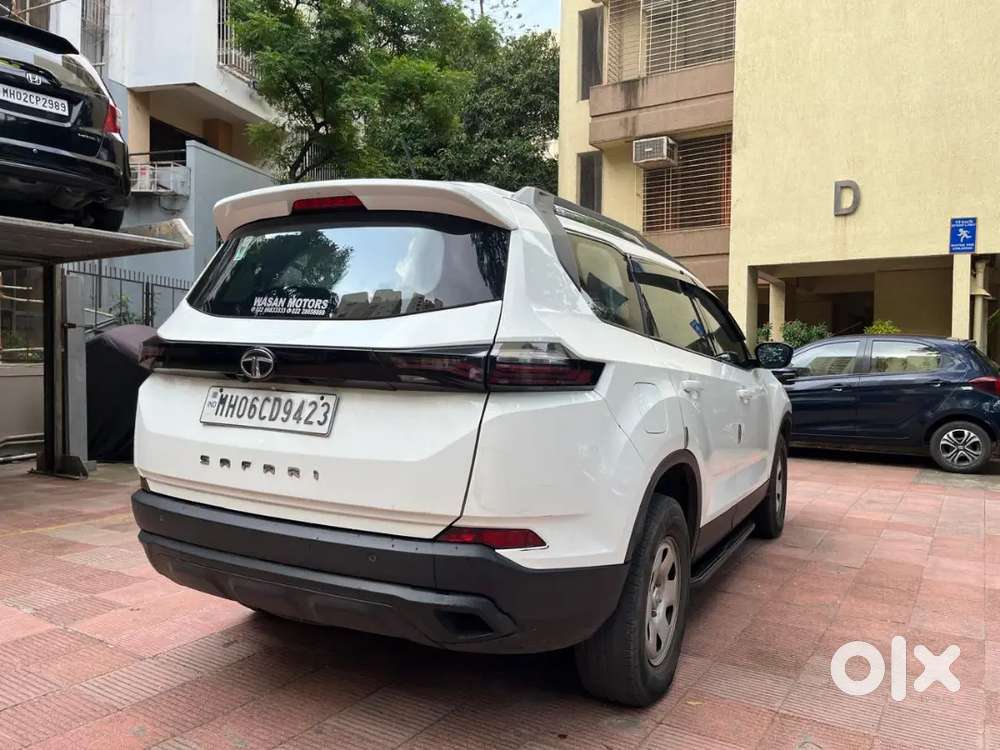 Tata Safari Adventure 2023 Deisel Panaromic Sunroof For Just 1200000