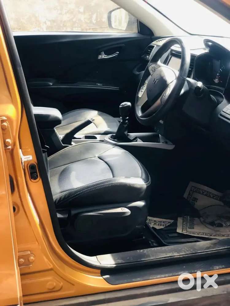 Mahindra Xuv300 W8(o) Turbo Engine 2024 Dual Tone