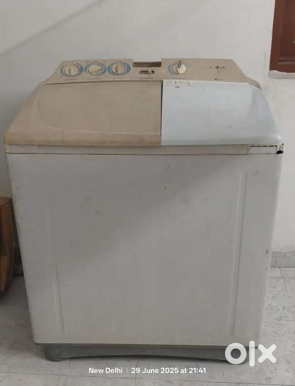 Semi Automatic Washing Machine