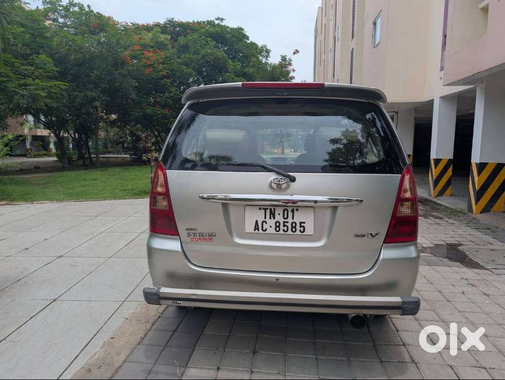 Well Maintained 7 Seater Innova (company Service), 2 Brand New Tyers
