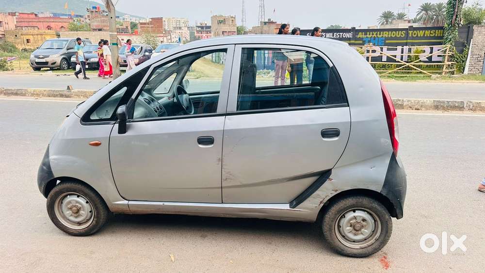 Tata Nano Xe, 2011, Petrol