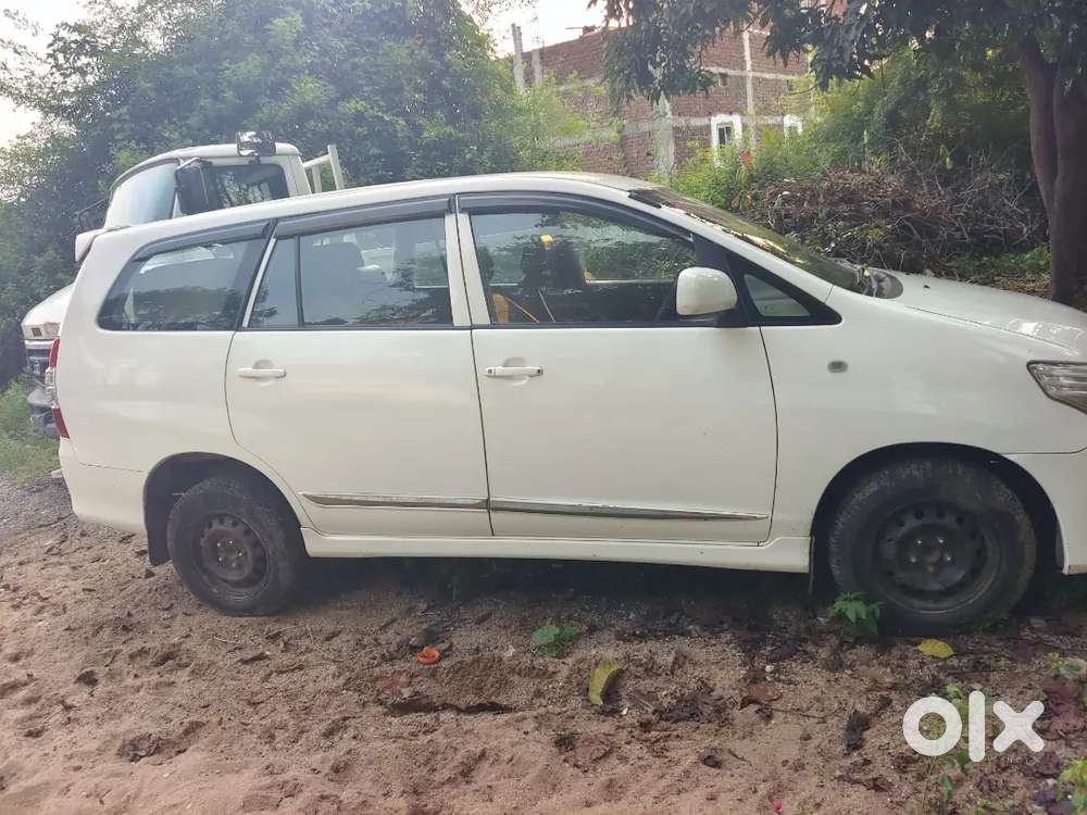 Toyota Innova 2.5 G 2015