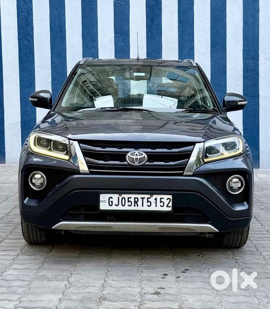 Toyota Urban Cruiser 1.5 Premium Grade Dual Tone At, 2022, Petrol