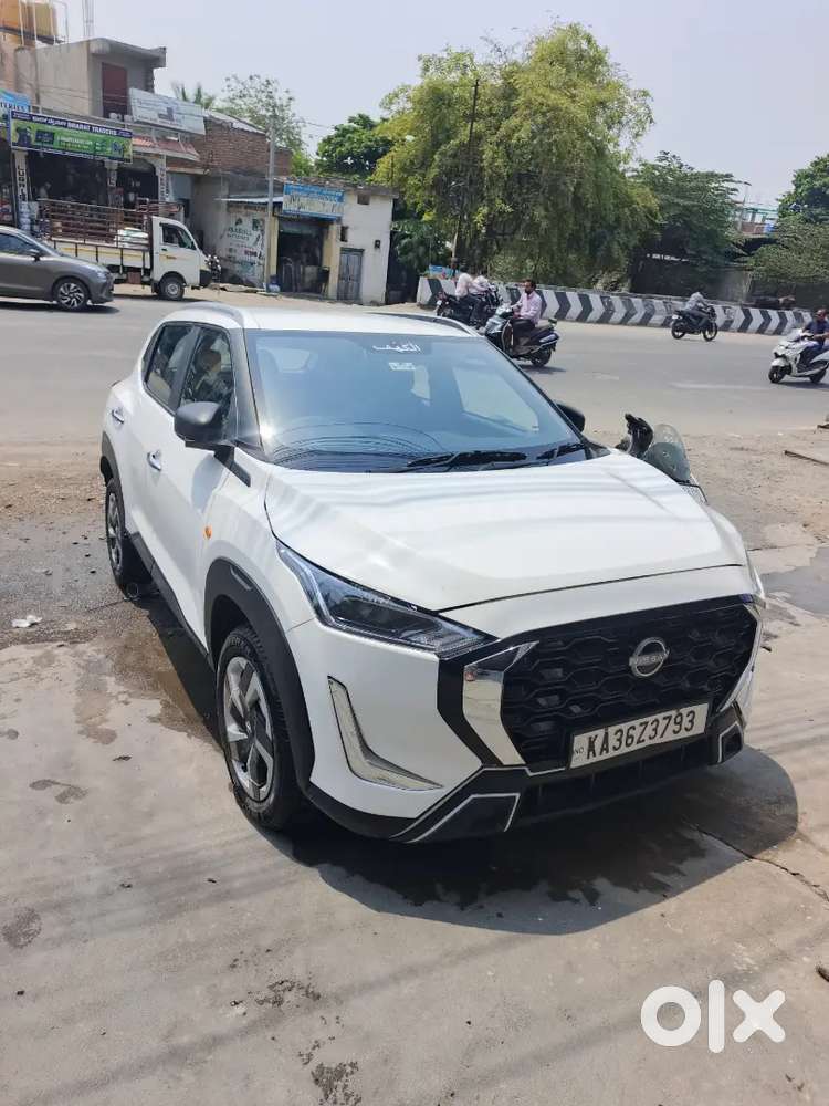 Nissan Magnite 2025 Petrol 4200 Km Driven