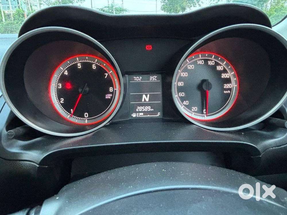 Maruti Suzuki Swift 1.3 Zxi, 2022, Petrol