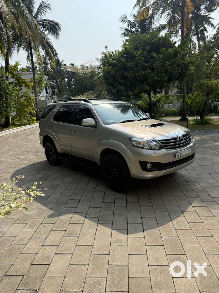 Toyota Fortuner 3.0 4x2 Automatic, 2012, Diesel