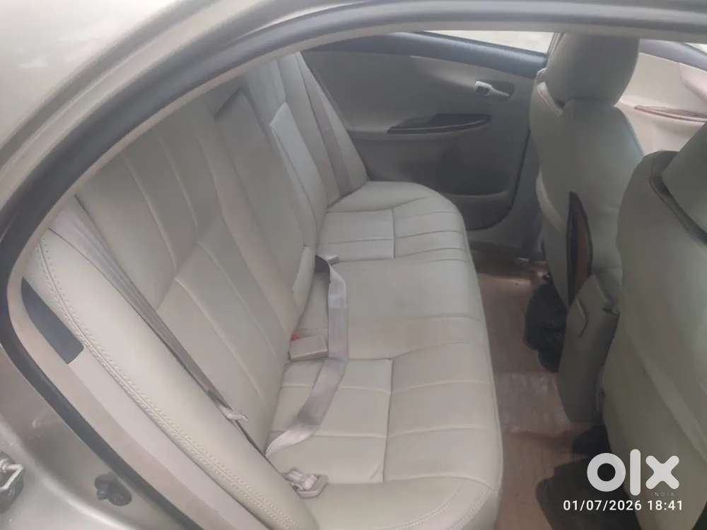 Toyota Corolla Altis 2013