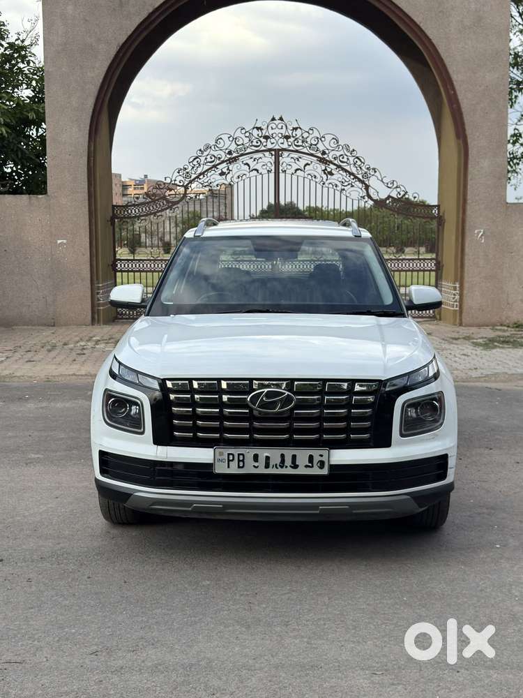 Hyundai Venue Sx 1.2 Mt Knight Edition, 2022, Petrol