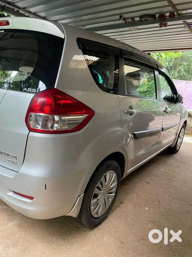 Maruti Suzuki Ertiga Zxi