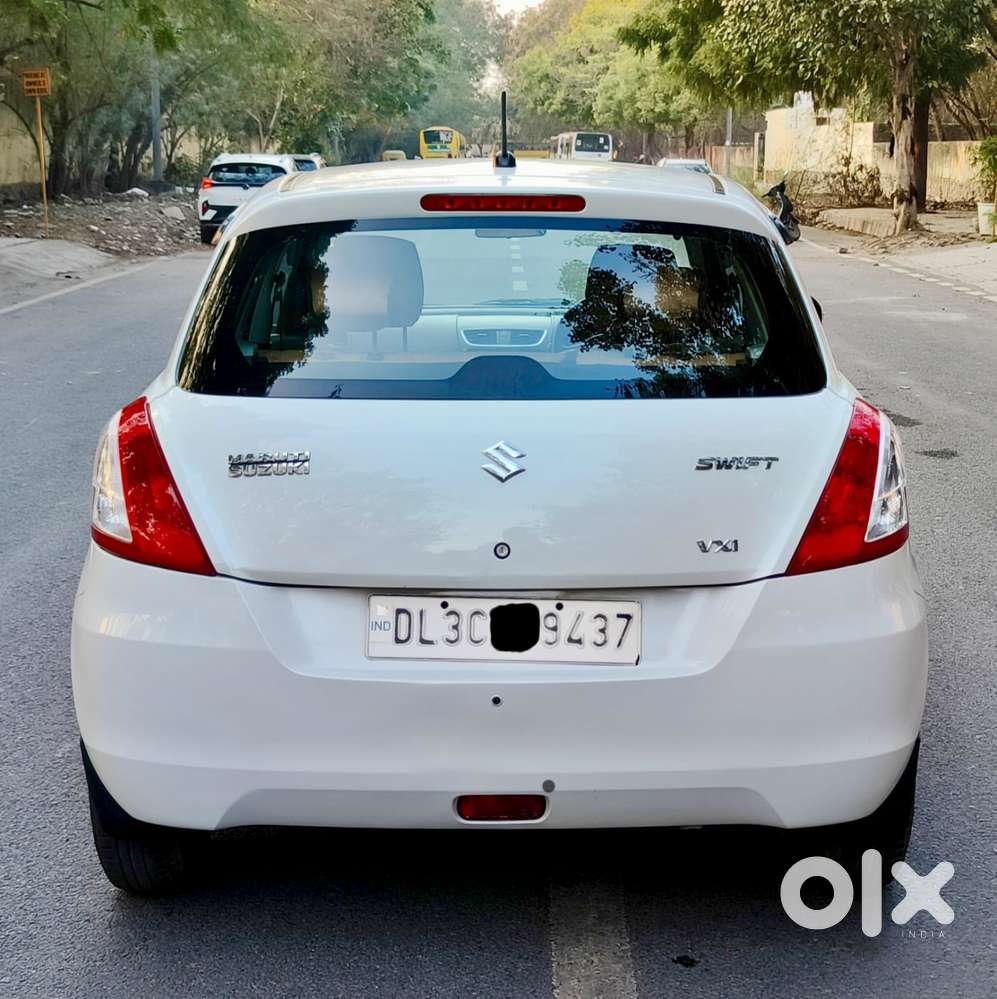 Maruti Suzuki Swift Vxi + Manual, 2015, Petrol