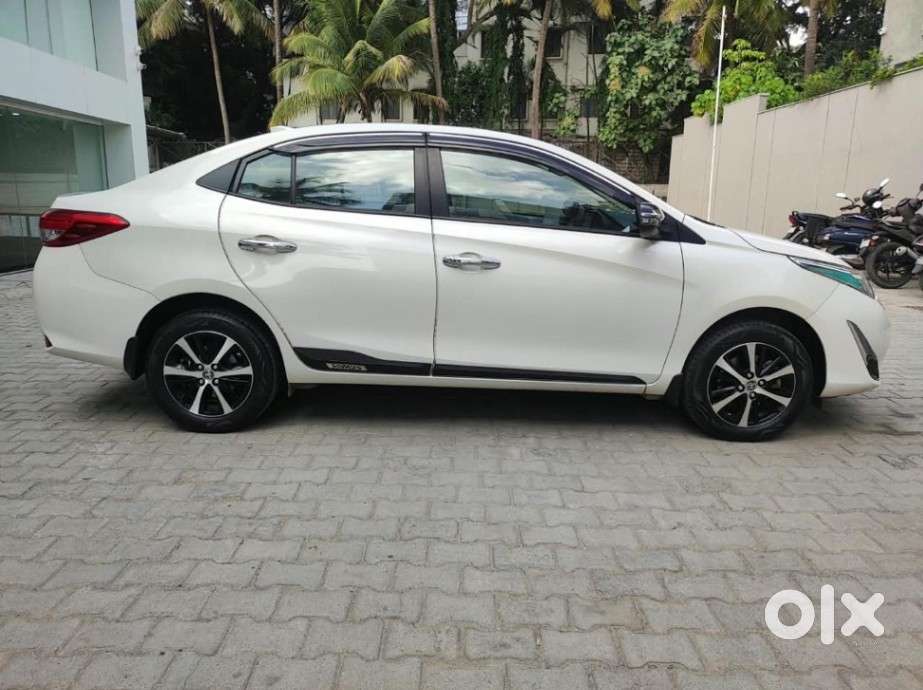 Toyota Yaris Ativ Vx Cvt, 2021, Petrol