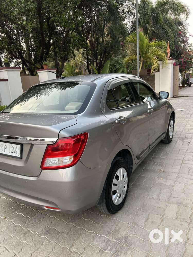 Maruti Suzuki Swift Dzire 1.3 Vxi, 2022, Petrol
