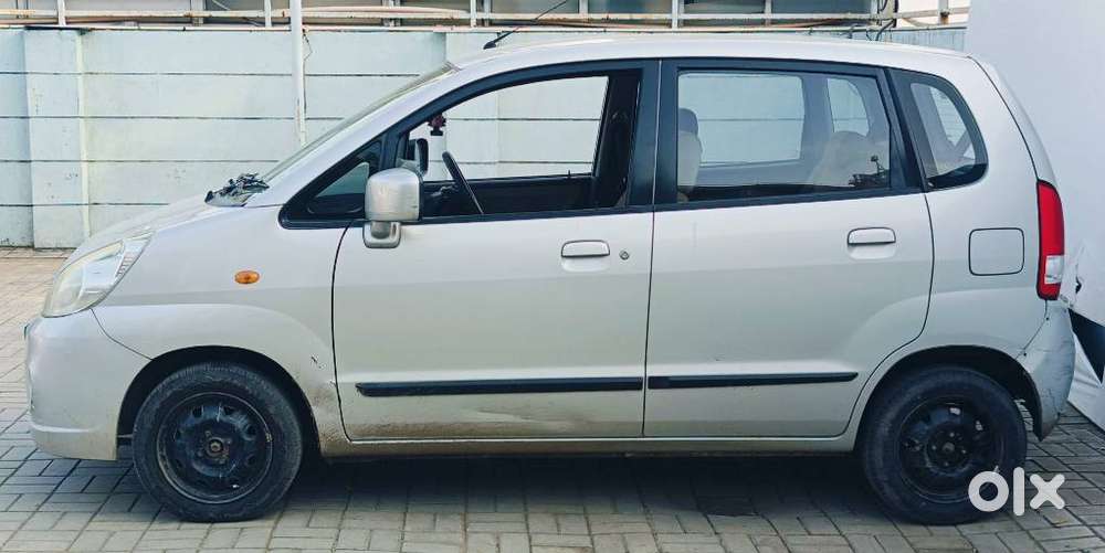 Maruti Suzuki Estilo Vxi, 2011, Petrol