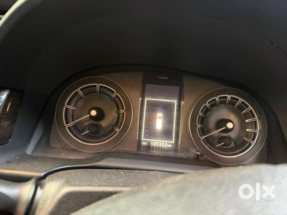Toyota Innova Crysta Diesel 2016