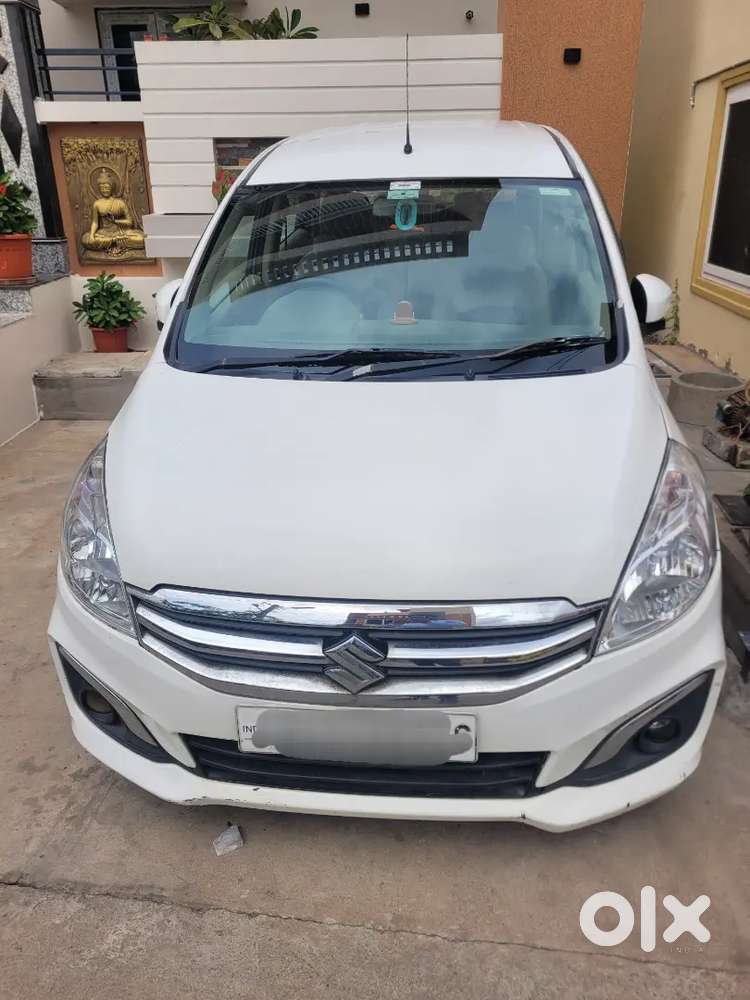 Maruti Suzuki Ertiga 2016 Diesel Well Maintained. Insurance Till 2027.