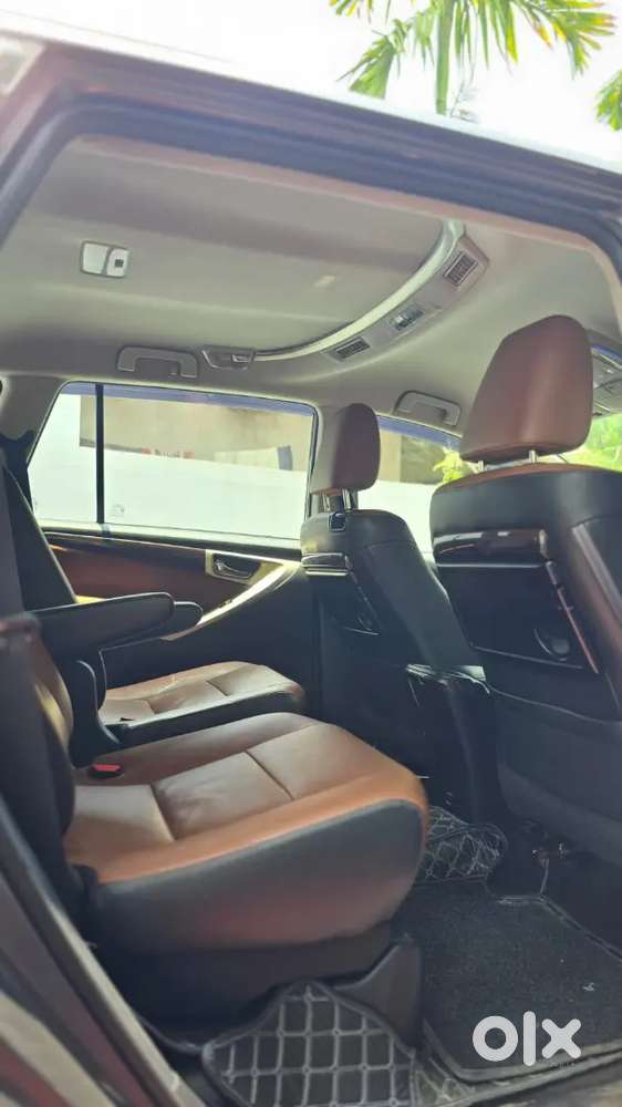 Toyota Innova Crysta 2.8 Z At (top-end)–2018 Model–excellent Condition