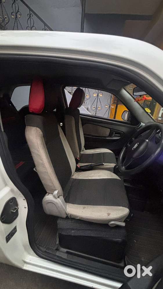Mahindra Electric Car 2015