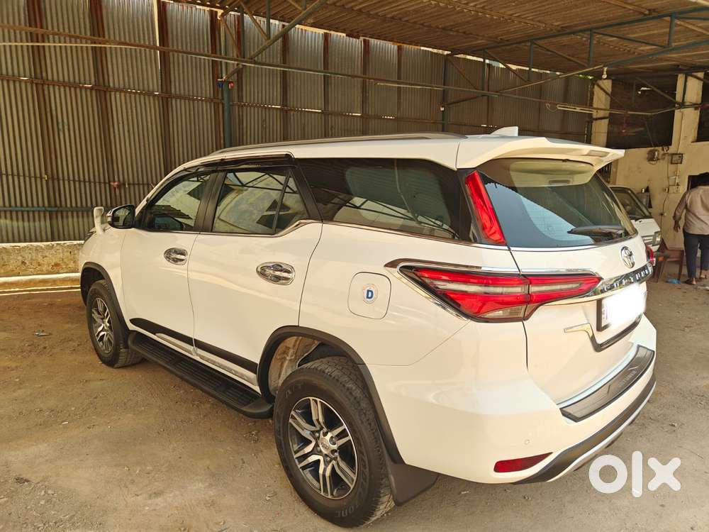 Toyota Fortuner 4x2 Mt 2.8 Diesel, 2024