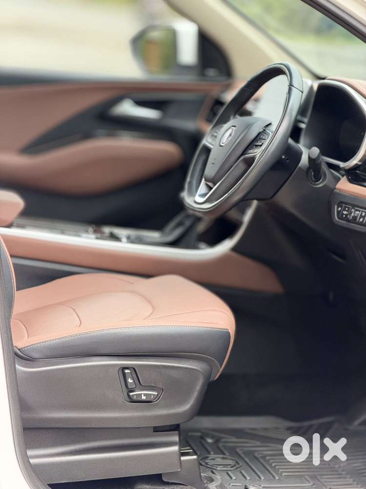 Mg Hector Plus Sharp Pro 1.5 Turbo Petrol Cvt 6 Str, 2024, Petrol