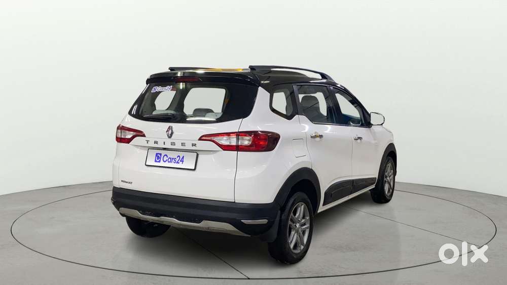 Renault Triber Rxz, 2024, Petrol