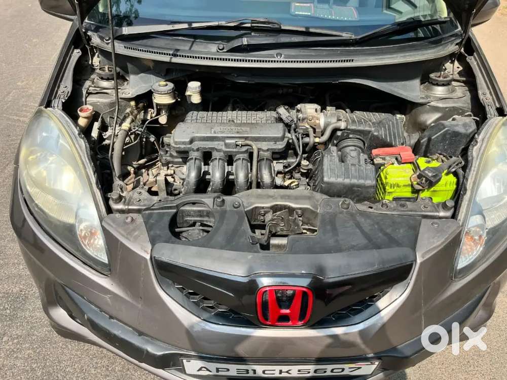 Honda Brio 2013 Petrol Well Maintained