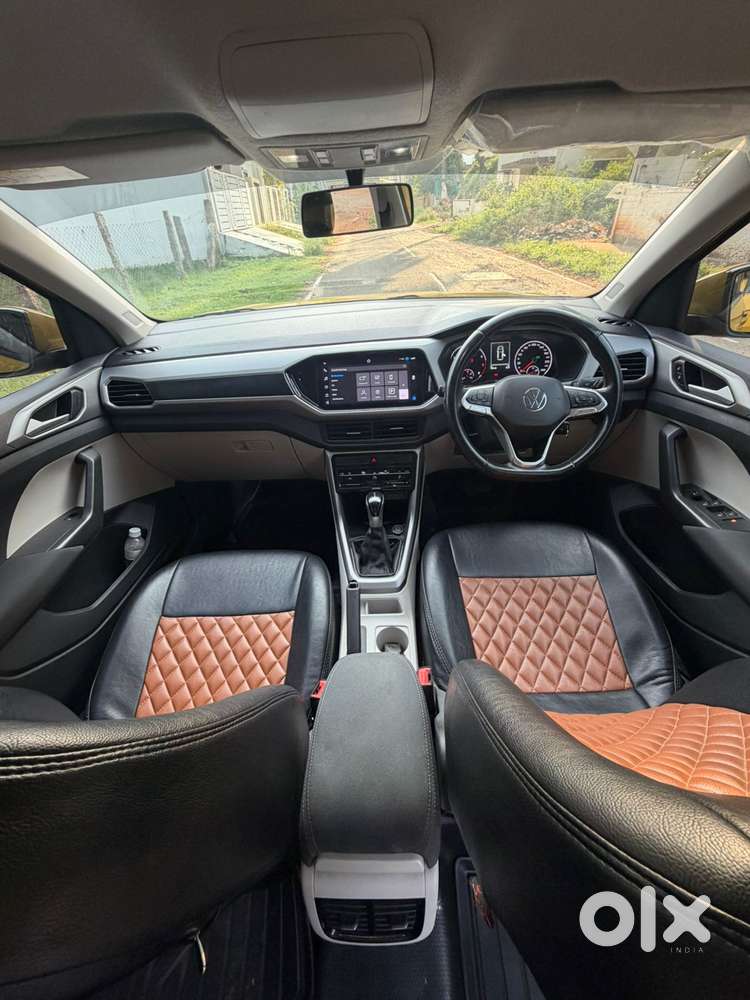 Volkswagen Taigun 1.0 Tsi Highline At, 2022, Petrol