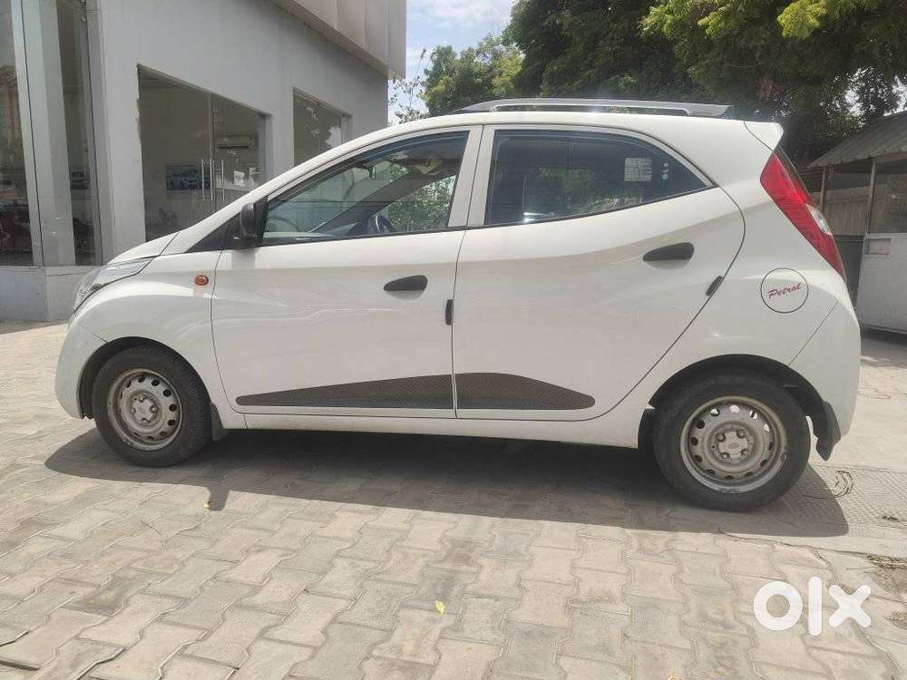 Hyundai Eon Era +, 2017, Petrol