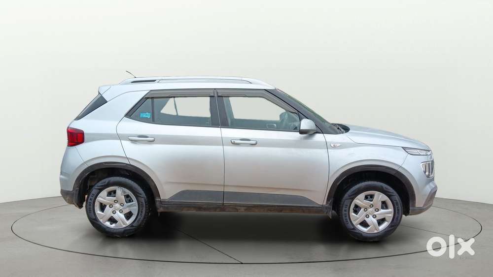 Hyundai Venue S, 2022, Petrol